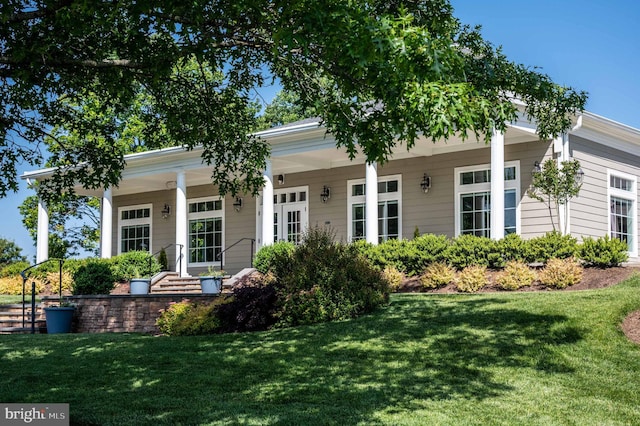 11204 Fawn Lake Pkwy, Spotsylvania, VA 22551 - view of front of property featuring a front lawn and covered porch