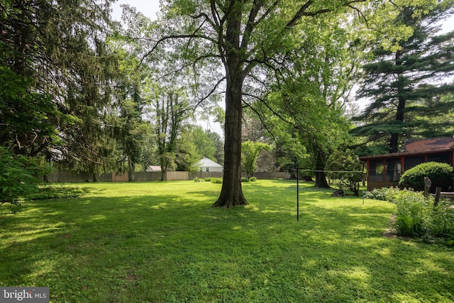 214 Sugartown Rd, Devon, PA 19333 - view of yard