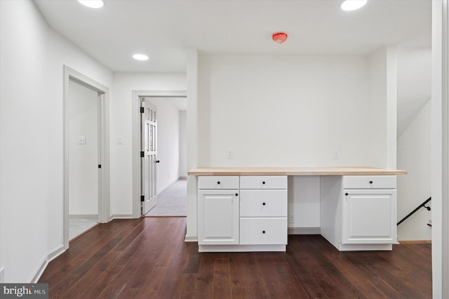 4127 Presidential Dr, Lafayette Hill, PA 19444 - unfurnished office featuring built in desk, dark wood finished floors, and recessed lighting