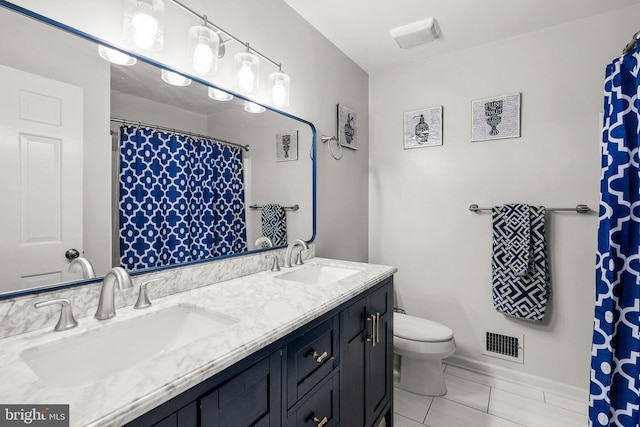 24411 Kakae Dr, Damascus, MD 20872 - full bath featuring double vanity and a shower with curtain