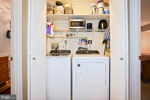 84 Windbrooke Cir Unit 84, Gaithersburg, MD 20879 - laundry area featuring separate washer and dryer