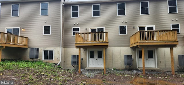 48 Petersburg Ln, Duncannon, PA 17020 - back of house with a balcony
