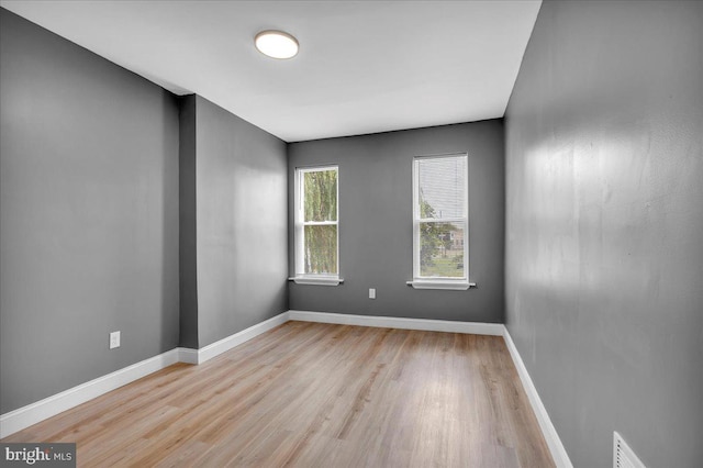 906 N 4th St, Camden, NJ 08102 - unfurnished room featuring wood finished floors and baseboards