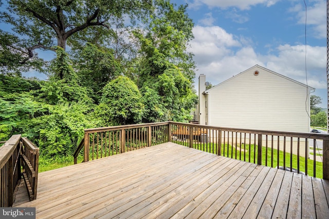 34 Ingate Ter Unit 4410, Halethorpe, MD 21227 - view of wooden deck