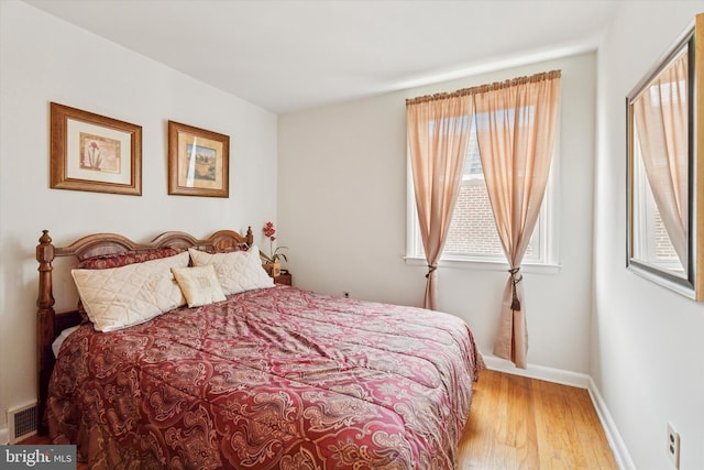 575 Wanamaker Rd, Jenkintown, PA 19046 - bedroom with light wood-style flooring and baseboards