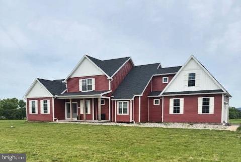 3671 Taneytown Rd, Gettysburg, PA 17325 - view of front of house with covered porch and a front lawn