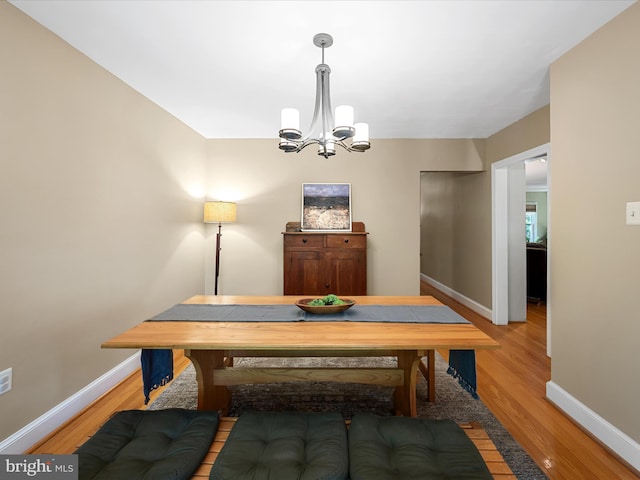 101 Morgan St, Winchester, VA 22601 - dining area with a chandelier and light wood finished floors