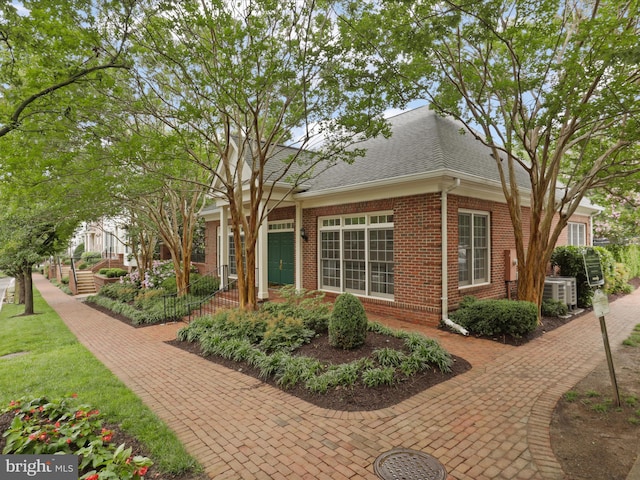 1473 Northern Neck Dr, Vienna, VA 22182 - view of front of property with brick siding and a shingled roof