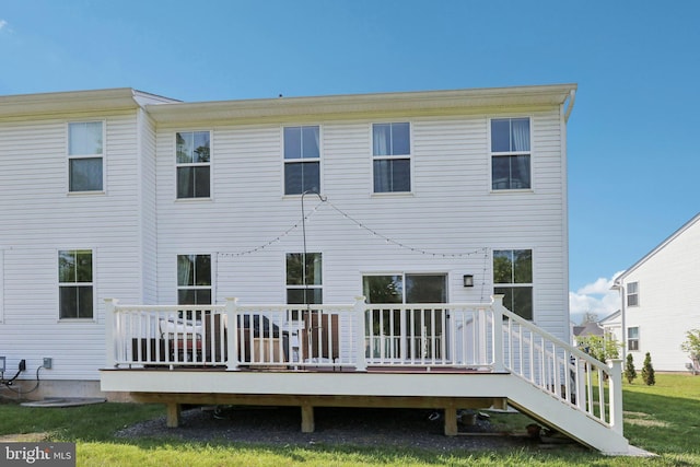 213 Wynstone Ct, Colmar, PA 18915 - rear view of property featuring a wooden deck