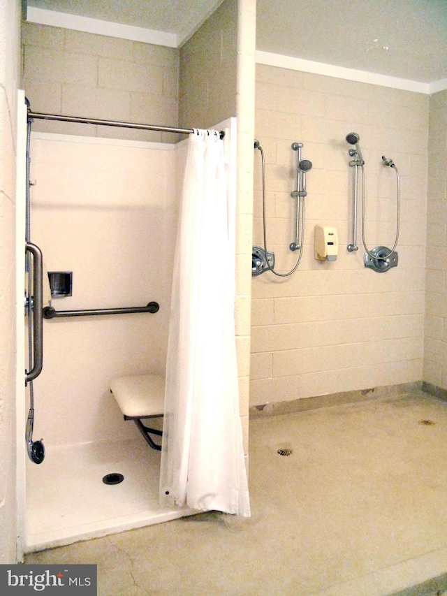 15152 Santander Dr, Gainesville, VA 20155 - full bathroom featuring a shower stall
