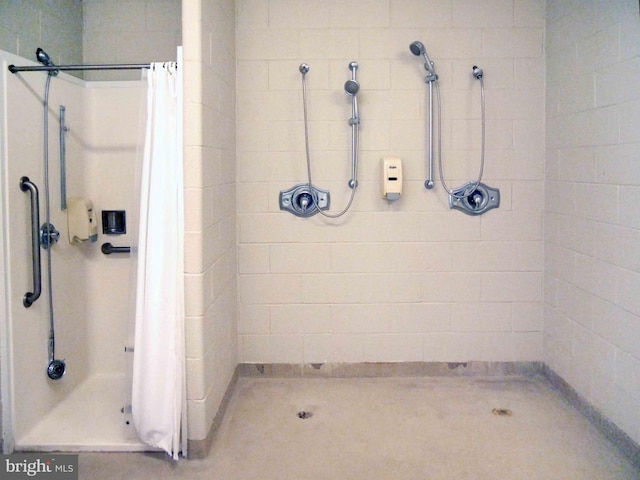 15152 Santander Dr, Gainesville, VA 20155 - full bath with a stall shower