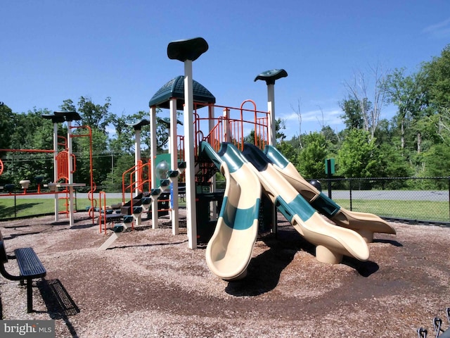 15152 Santander Dr, Gainesville, VA 20155 - view of community jungle gym