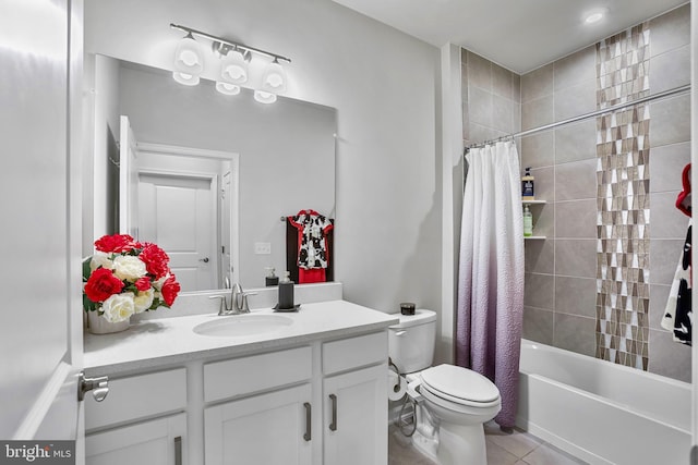 15937 Cucumber Magnolia Way, Haymarket, VA 20169 - full bath featuring vanity, tile patterned flooring, and shower / bath combo with shower curtain