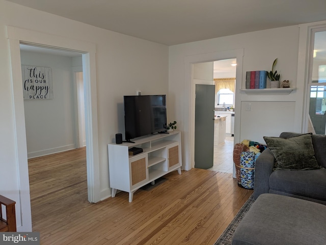 707 Square St, Mount Joy, PA 17552
