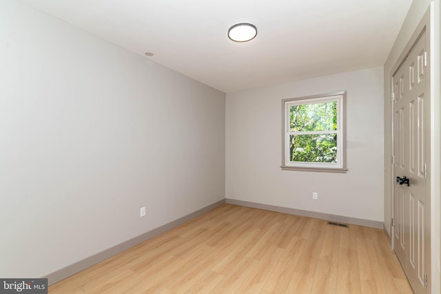 43 Vernon Ct, Sicklerville, NJ 08081 - unfurnished bedroom with a closet and light wood-style floors