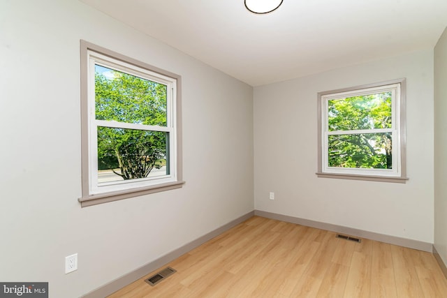 43 Vernon Ct, Sicklerville, NJ 08081 - spare room with plenty of natural light and light wood-type flooring