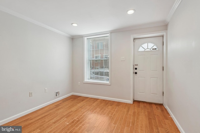 434 N Budd St, Philadelphia, PA 19104 - entryway featuring crown molding, healthy amount of natural light, light wood-type flooring, and recessed lighting