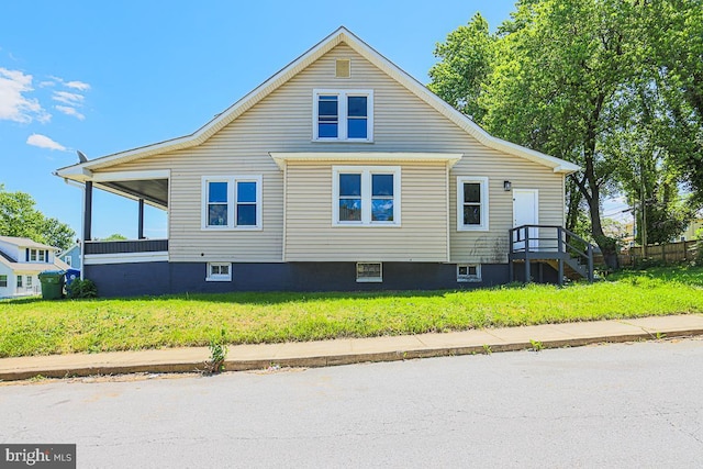 4001 Ridgecroft Rd, Baltimore, MD 21206 - view of side of property featuring a lawn