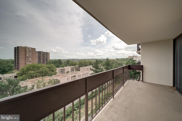 5300 Holmes Run Pkwy Unit 709, Alexandria, VA 22304 - view of balcony