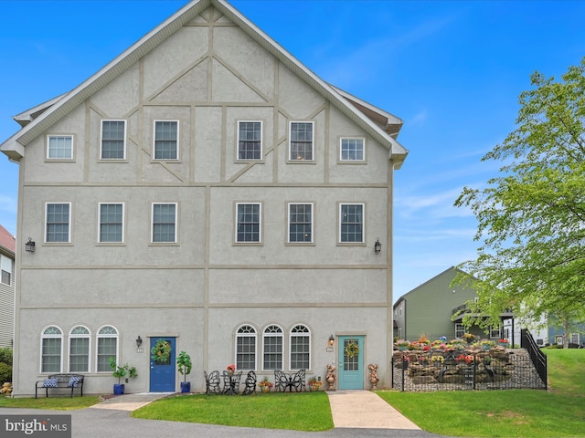 42 Bissenden Way, Reinholds, PA 17569 - view of front of property with a front lawn and stucco siding