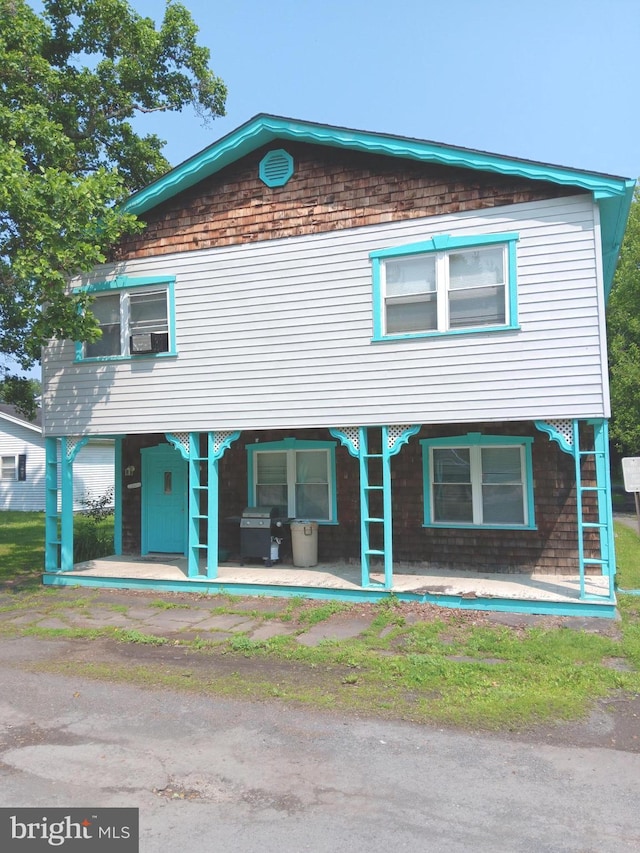 30 N Front St, Duncannon, PA 17020 - view of front of home featuring a patio