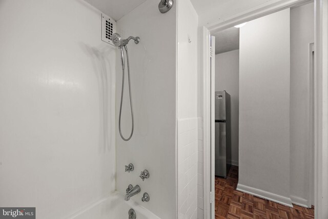 1301 N Harrison St Unit 1106, Wilmington, DE 19806 - full bath with shower / tub combination and baseboards