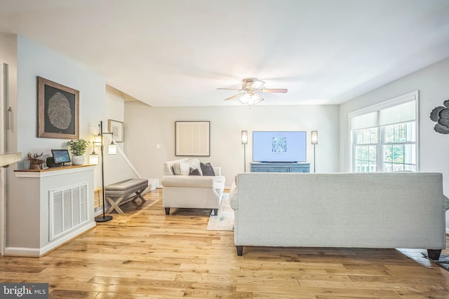 16206 Tiffany Ln, Haymarket, VA 20169 - living area featuring ceiling fan and wood finished floors