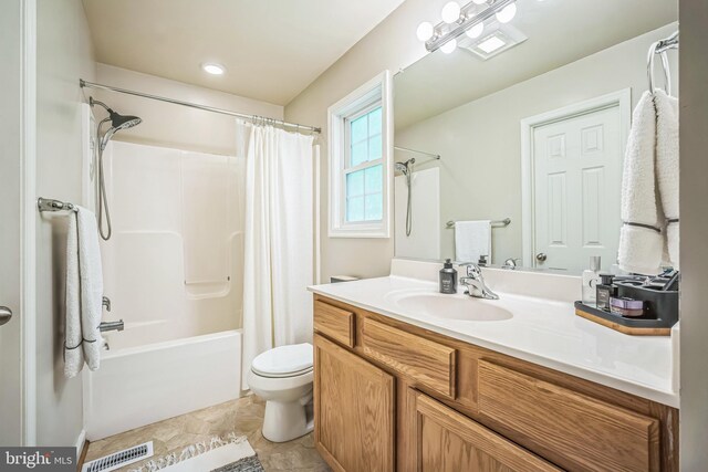 16206 Tiffany Ln, Haymarket, VA 20169 - full bathroom featuring vanity and shower / bath combination with curtain