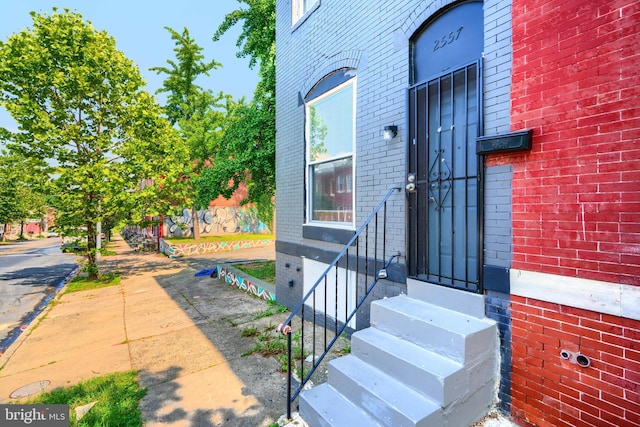 2557 W Baltimore St, Baltimore, MD 21223 - entrance to property featuring brick siding