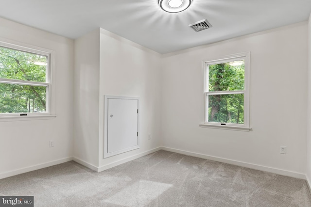 7 Forest Ln, Carlisle, PA 17015 - unfurnished room featuring light carpet and baseboards