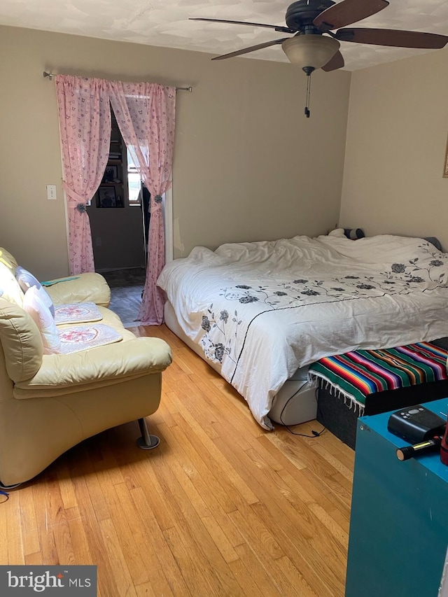 4 Highland Pl, Indian Head, MD 20640 - bedroom featuring hardwood / wood-style floors and ceiling fan