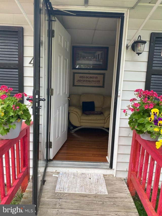 4 Highland Pl, Indian Head, MD 20640 - property entrance featuring a porch
