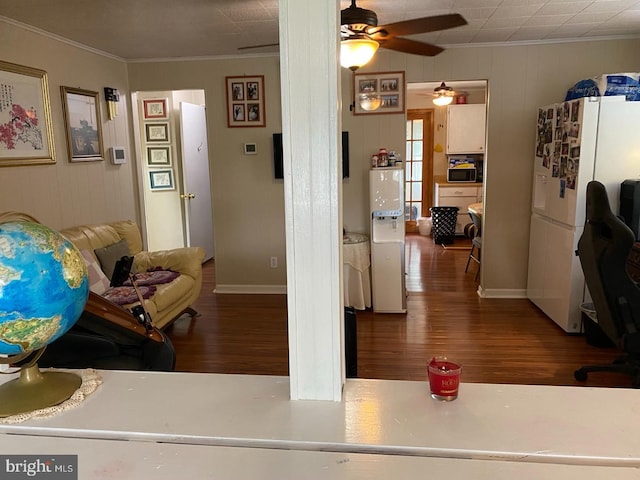 4 Highland Pl, Indian Head, MD 20640 - living room with wood finished floors, crown molding, and a ceiling fan