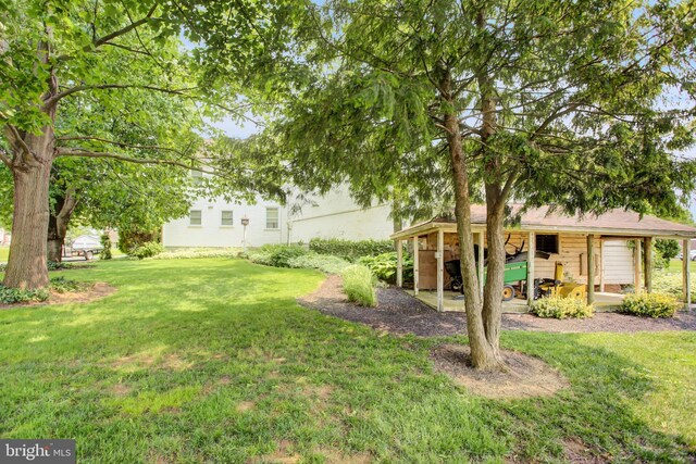 8029 Molly Pitcher Hwy, Shippensburg, PA 17257 - view of grassy yard