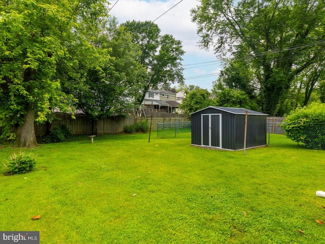 2868 Senak Rd, Abington, PA 19001 - fenced backyard with a shed