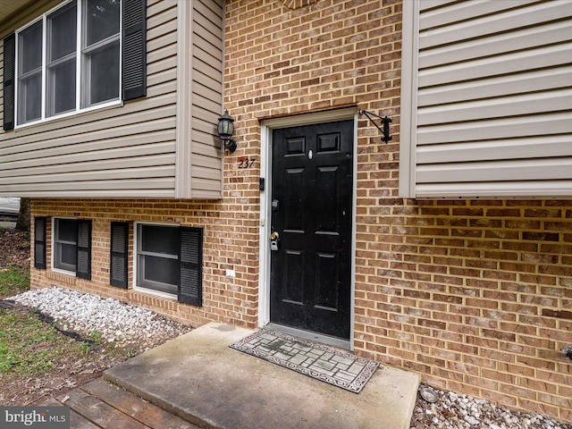 237 Lakeview Dr, Cross Junction, VA 22625 - doorway to property with brick siding