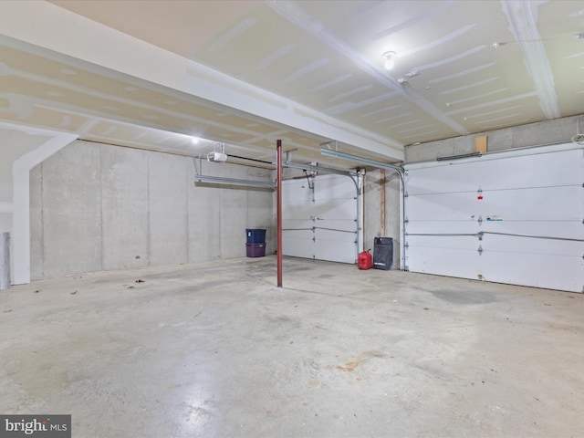 237 Lakeview Dr, Cross Junction, VA 22625 - garage with a garage door opener