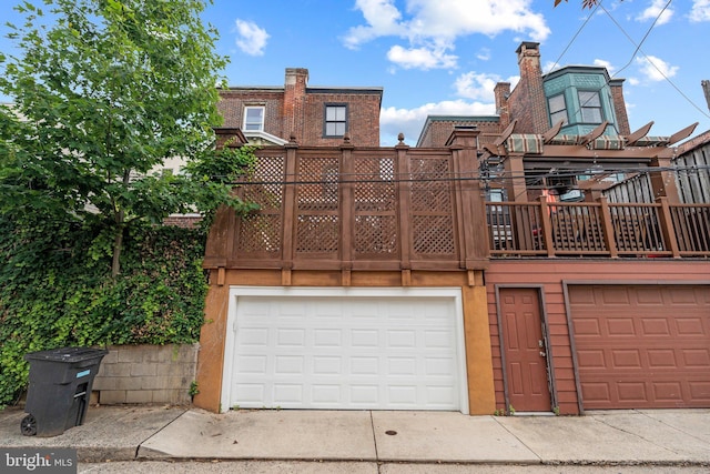 2116 Green St, Philadelphia, PA 19130 - view of garage