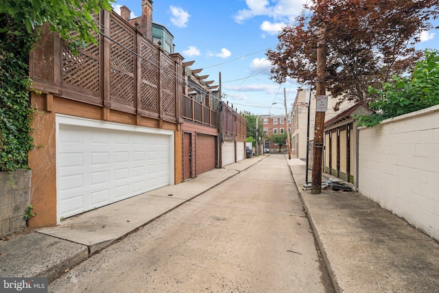 2116 Green St, Philadelphia, PA 19130 - view of concrete alley