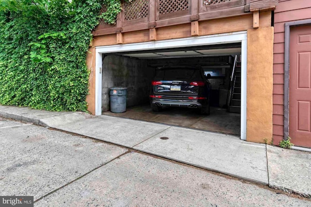 2116 Green St, Philadelphia, PA 19130 - view of garage