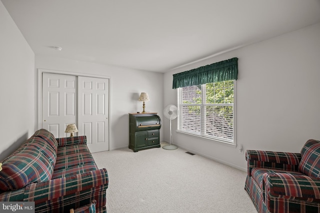 6 Shadybrook Rd, Mullica Hill, NJ 08062 - sitting room with carpet and baseboards