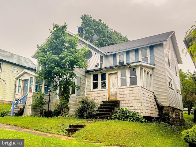 430 Bayard St, Kane, PA 16735 - view of front facade featuring entry steps