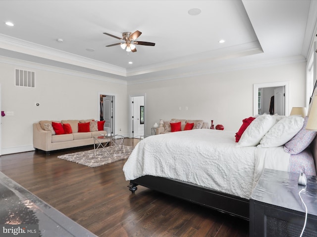11509 Asbury Ridge Ct, Nokesville, VA 20181 - bedroom featuring a tray ceiling, wood finished floors, ornamental molding, a spacious closet, and recessed lighting