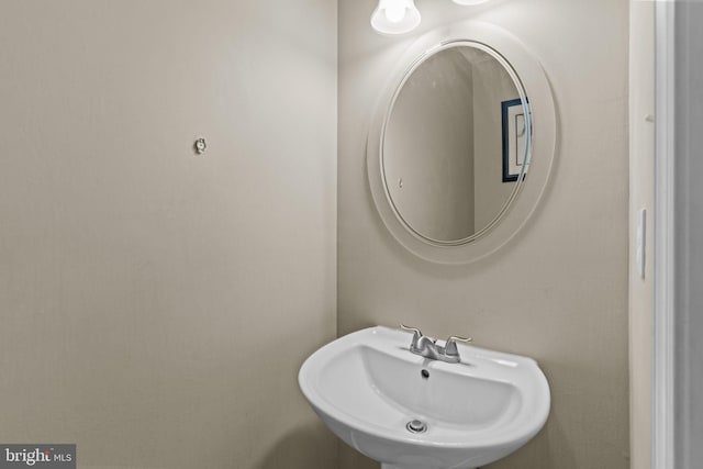 701 Hunters Run, Perkasie, PA 18944 - bathroom featuring a sink