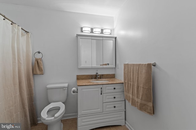 701 Hunters Run, Perkasie, PA 18944 - full bathroom with vanity and tile patterned flooring