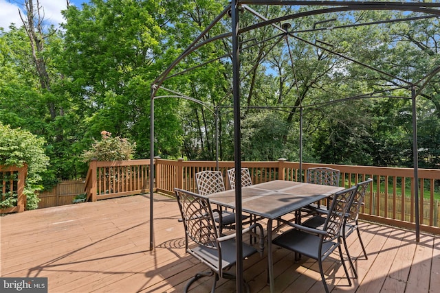 701 Hunters Run, Perkasie, PA 18944 - deck with outdoor dining area
