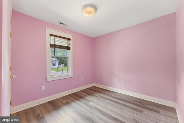122 Carver Ave, Egg Harbor Township, NJ 08234 - empty room featuring wood finished floors and baseboards
