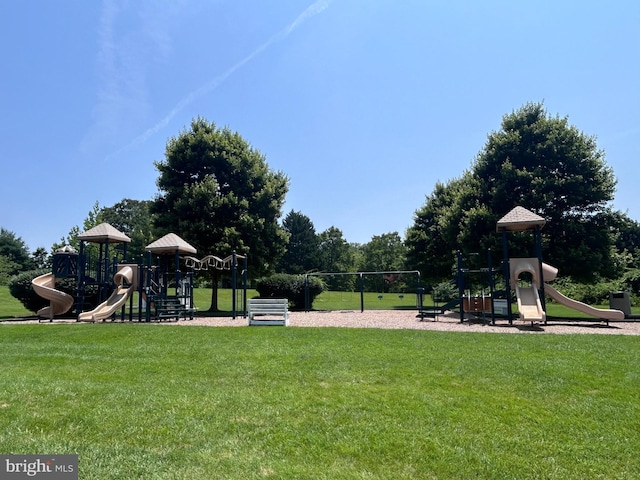 11606 Little Bay Harbor Way, Spotsylvania, VA 22551 - community play area with a yard