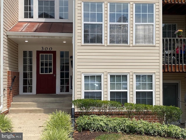 300 Juneberry Way Unit 2D, Glen Burnie, MD 21061 - entrance to property