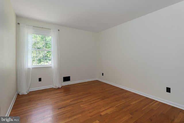 92 Lochatong Rd, Ewing, NJ 08628 - spare room with wood finished floors